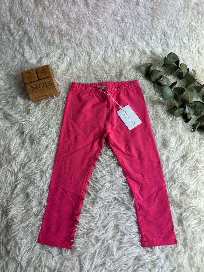 Pantalon rose fushia taille 24-30 mois Fagottino