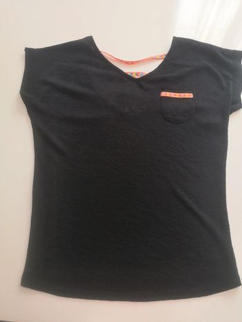 Haut noir broderies fluos femme M