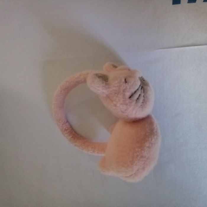 Cache oreilles tête de chat