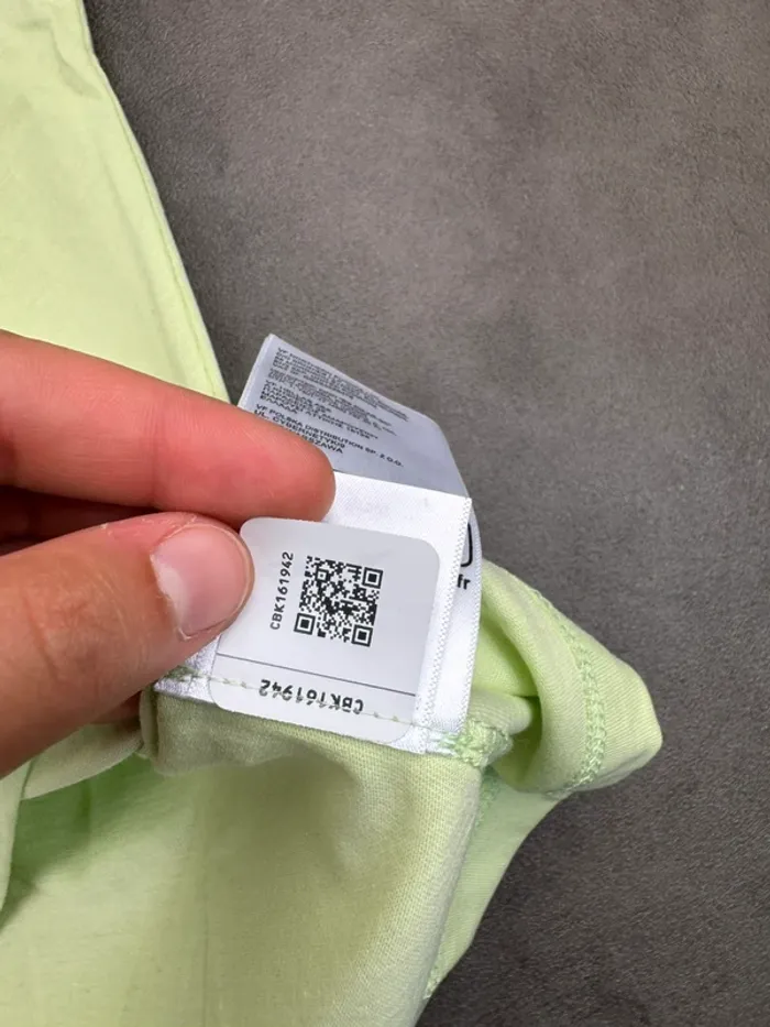 T-shirt The North Face Cintré Vert Menthe Neuf Taille S - photo numéro 10