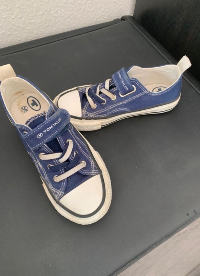 Chaussures taille 30 - photo numéro 2