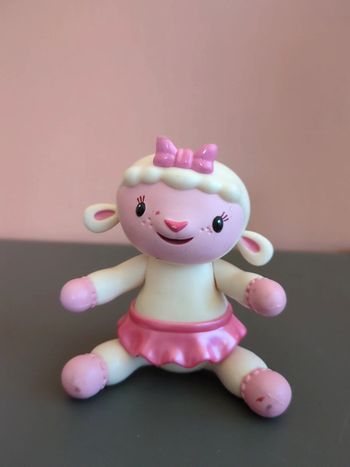 figurine docteur la peluche Disney