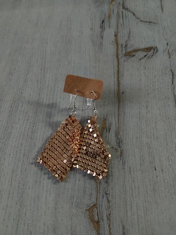 Boucles d'oreilles neuves