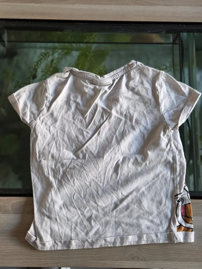 Tee shirt Disney taille 6ans - photo numéro 2