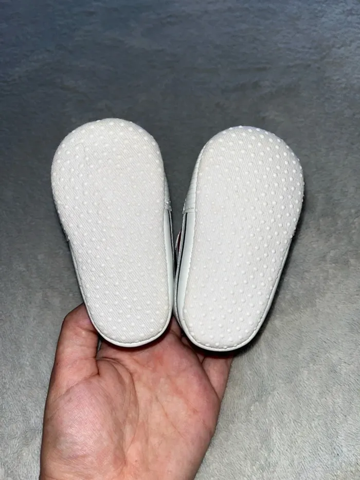 Petite chaussures - photo numéro 3