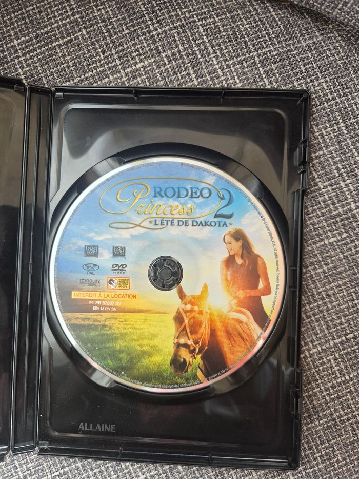 🐎 DVD "Rodeo Princess 2 : L'été de Dakota" – Du cœur et du lasso ! - photo numéro 3