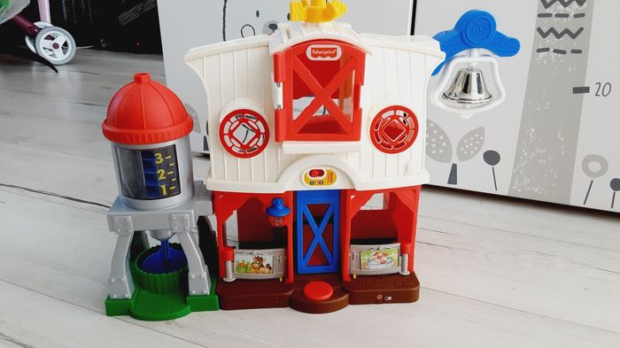 Jeu jouet Fisher Price La ferme little people
