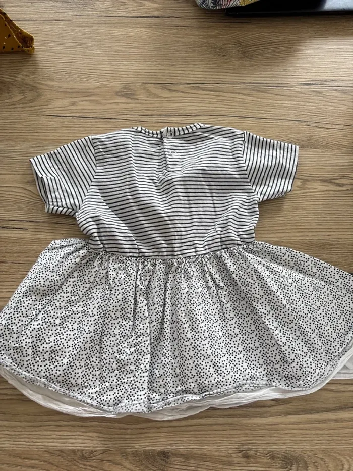 Robe 12 mois été - photo numéro 4