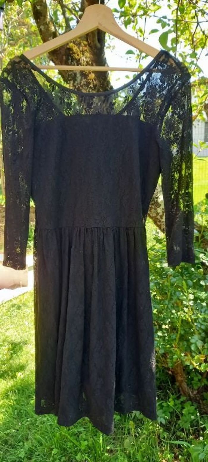 robe dentelle noire