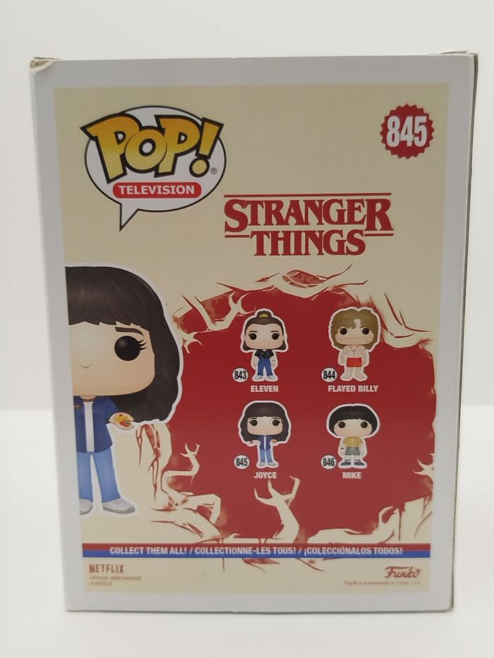 Funko pop - Joyce Byers (Stranger things) - photo numéro 4