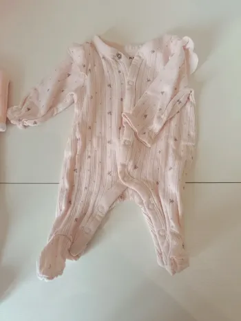 Pyjama Kiabi taille 0 mois