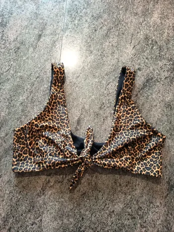 Haut de maillot de bain taille L NLY Beach