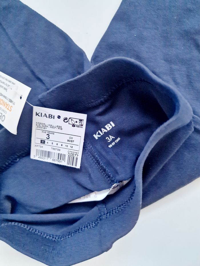 Kiabi - Legging / pantalon - Bleu marine - Neuf avec étiquette ! (3 ans) - photo numéro 3
