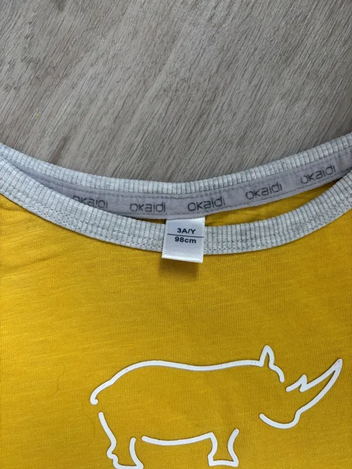 T-shirt rhinocéros jaune 3ans🦏 - photo numéro 2