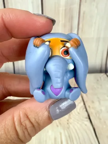 figurine gashapon Disney Zootopie import Japon Finnick en éléphanteau de Zootopie