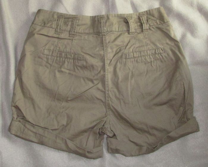short beige foncé T34 ou XS Laura Scott - photo numéro 5