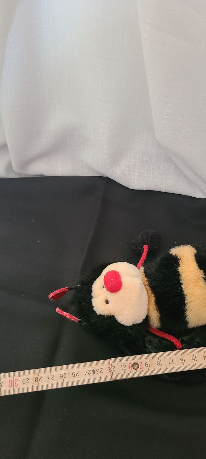 Peluche Russ Bangles Bee 28 cm avec étiquettes et antennes en forme de cœur - photo numéro 5