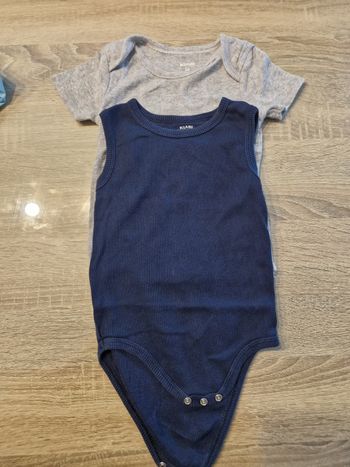 Lot de 2 bodie 36 mois