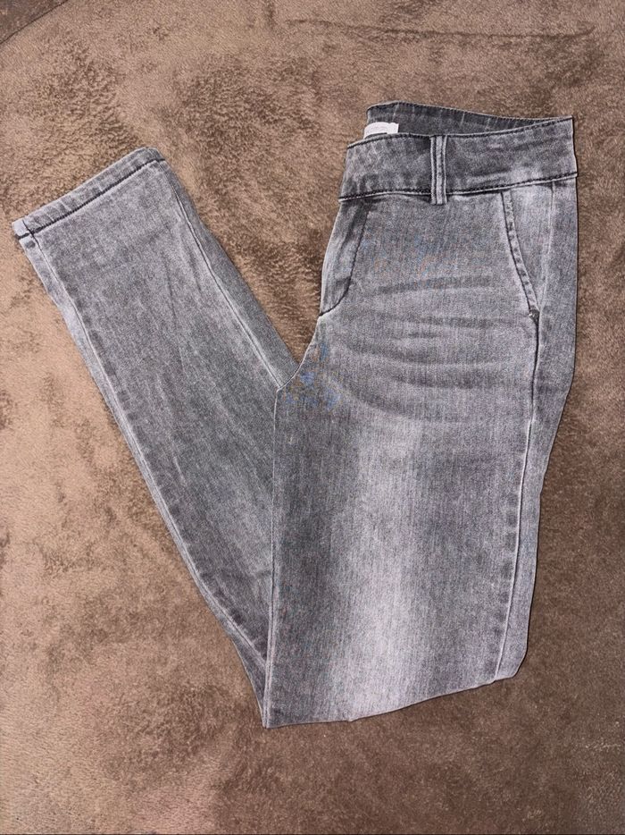 Pantalon jean gris les petites Bombes LPB taille XS en très bon état. - photo numéro 2