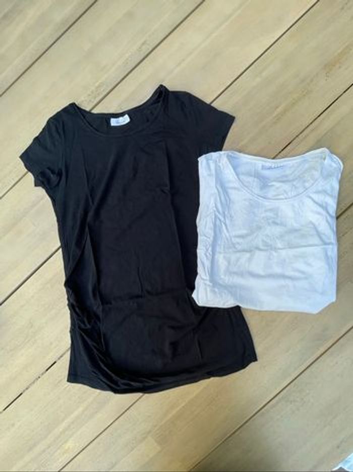 Lot de 2 t-shirts  de grossesse