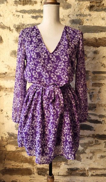 Robe mauve violet fleurie irisé manches longues Kiabi Taille S ou 36