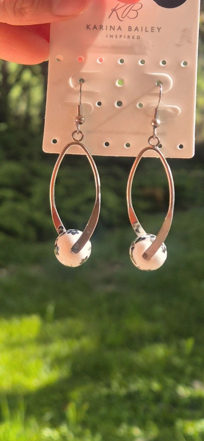 Boucles d'oreilles fleuries - photo numéro 3