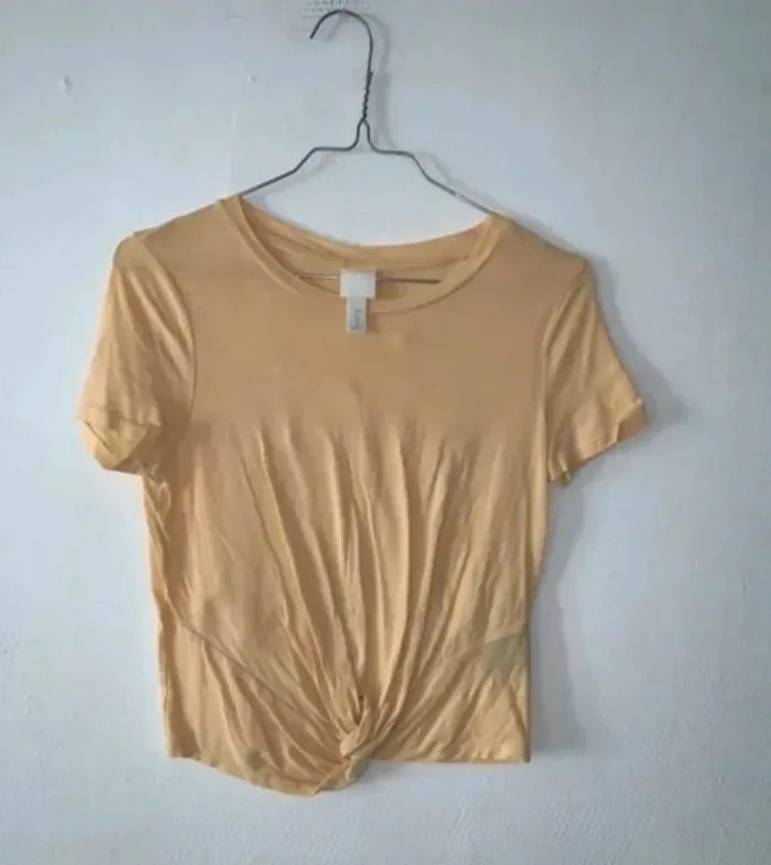 T-shirt noué jaune H&M taille 34 - photo numéro 2