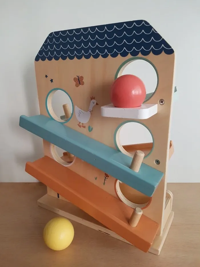Vertbaudet toboggan à balles en bois - photo numéro 6