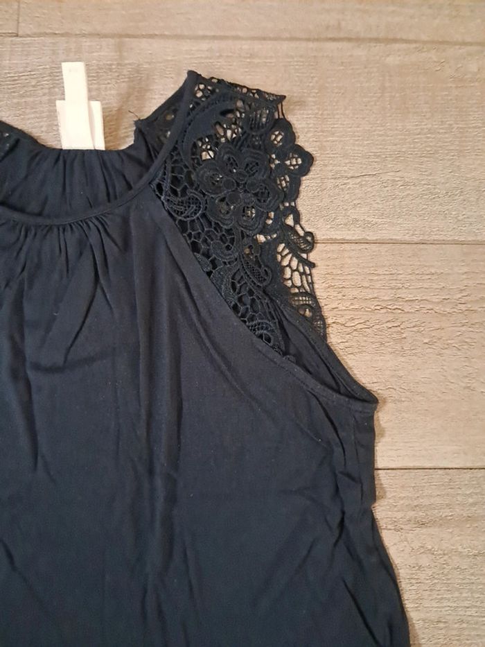Haut broderie - photo numéro 5