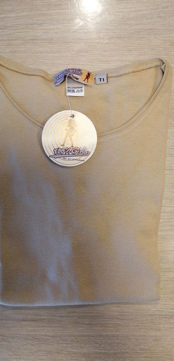 Tee-shirt neuf avec étiquette Taille 1