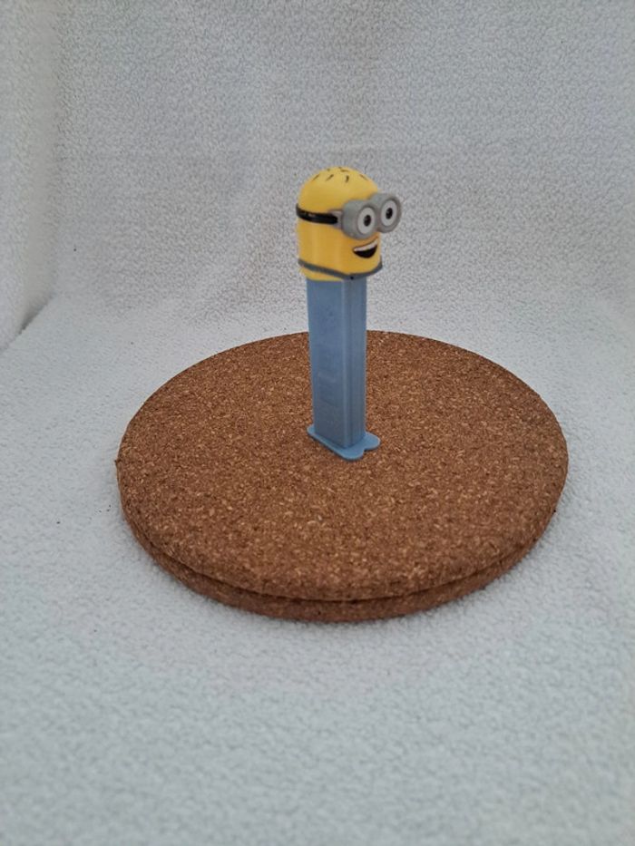 Pez Minions