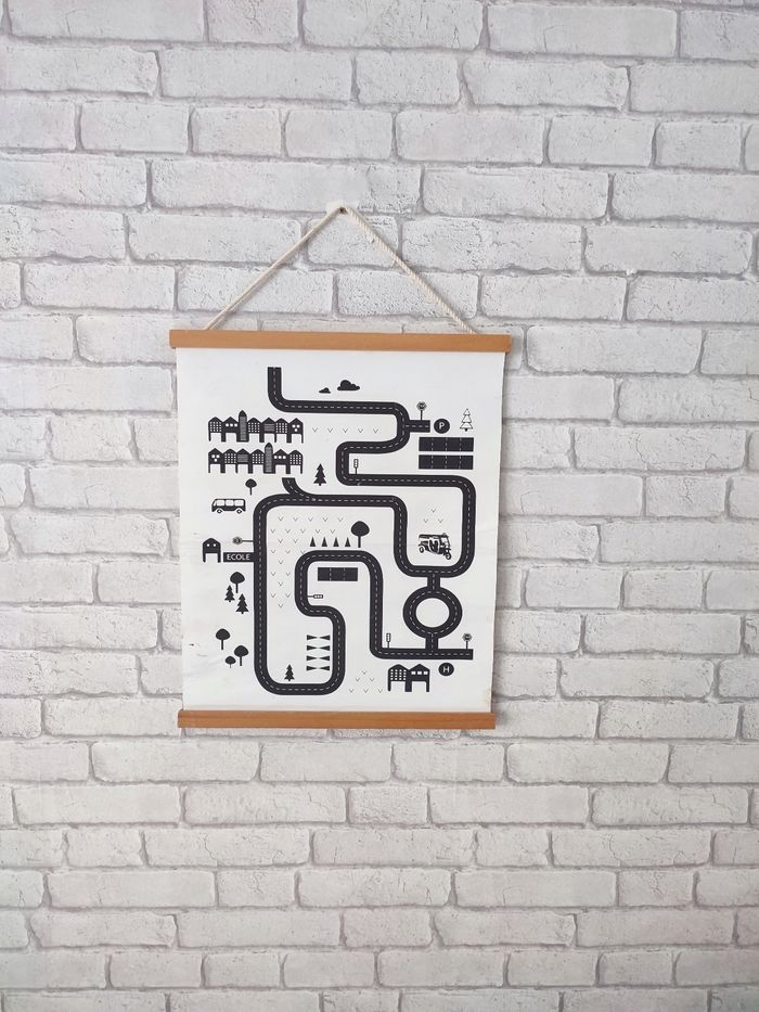 Affiche suspendue circuit