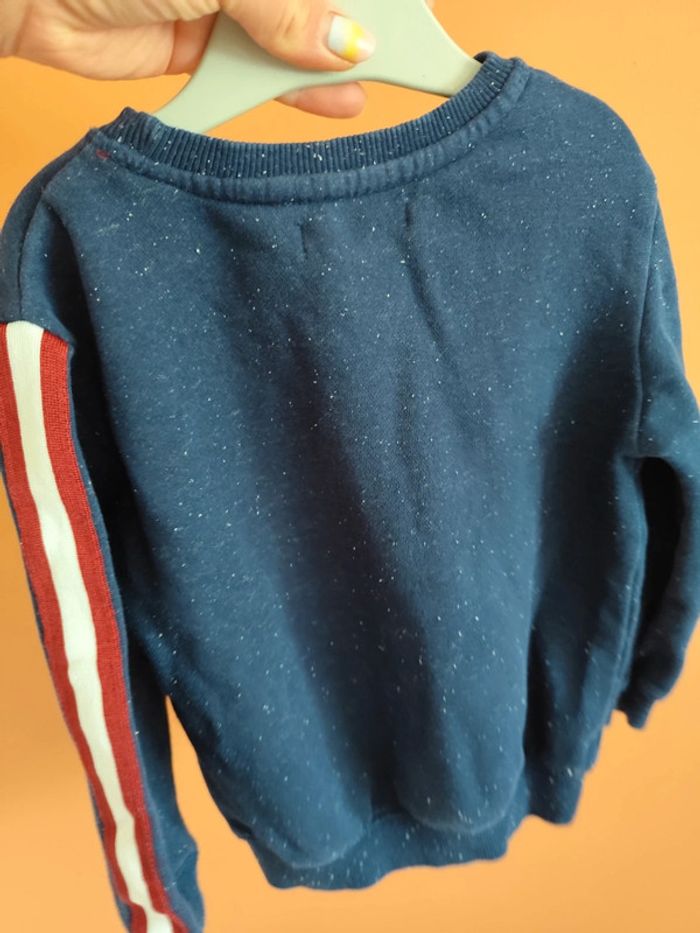Pull bleu marine 4 ans - photo numéro 4