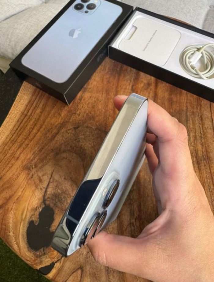 I p h o n e 13 p r o m a x - photo numéro 2