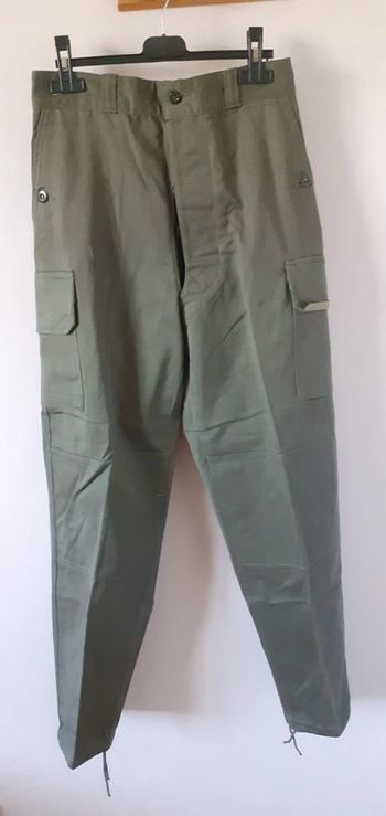 Pantalon de treillis de l'armée française T 76 M neuf