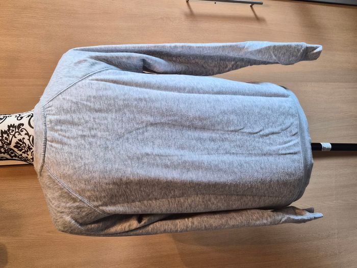 Sweat gris "Pimkie" Taille S en très bon état "O" - photo numéro 7