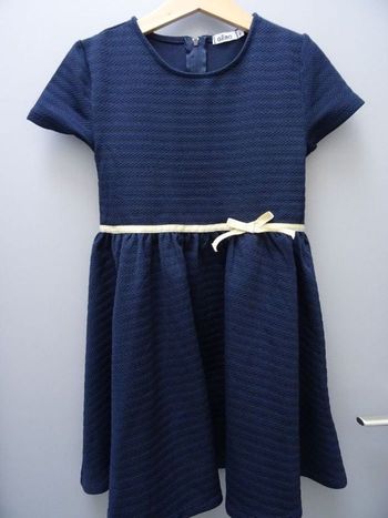robe à manches courtes bleu foncé