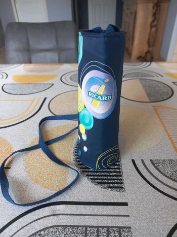 1 tour de cou porte canette ricard