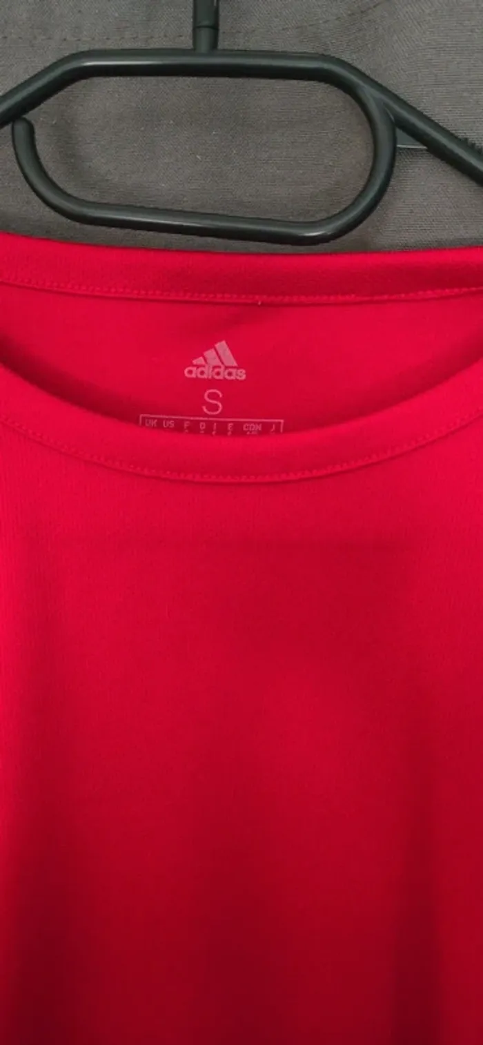 Tee shirt Adidas original S - photo numéro 2