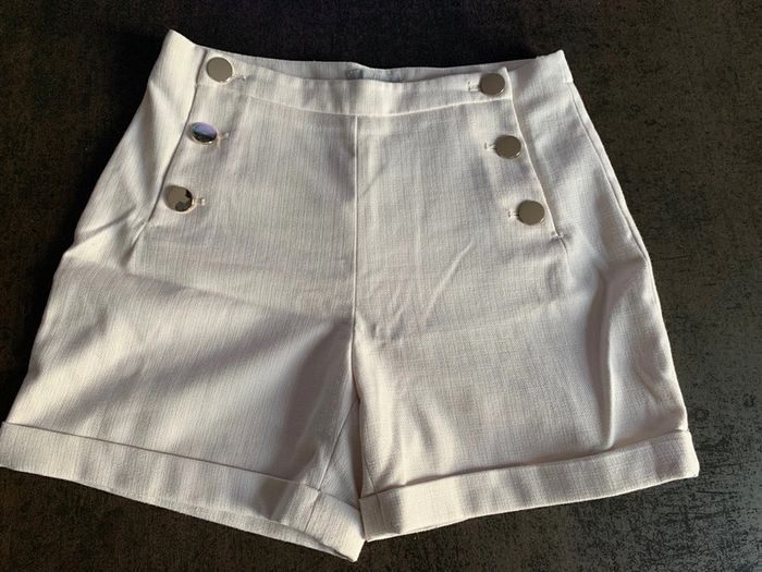 Short habillé