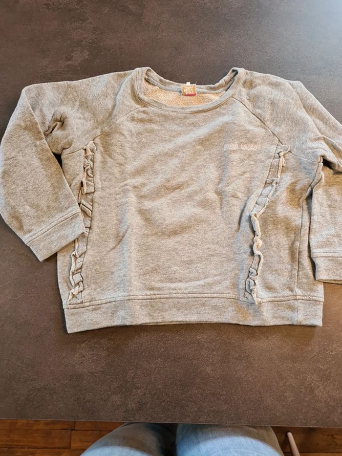 Sweat gris