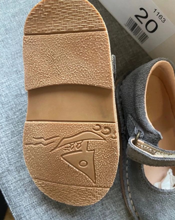 Lola Palacios chaussures babies cuir gris pointure 20 Neuves - photo numéro 5