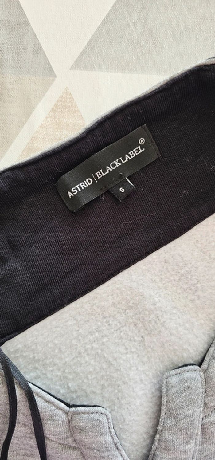 Sweat Astrid Black labell taille S - photo numéro 4