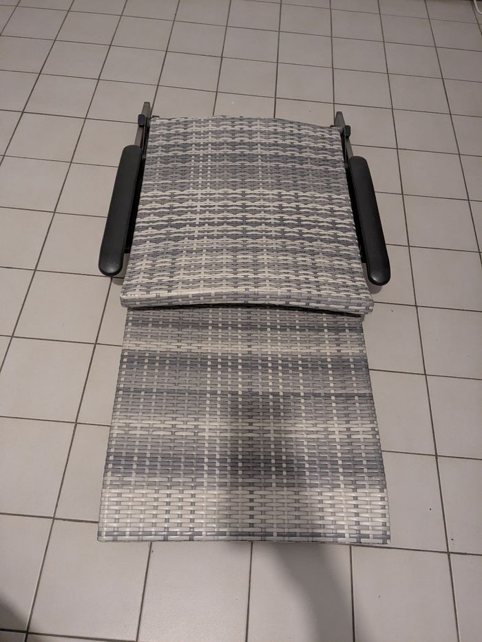 Chaise longue pliable avec matelas - photo numéro 7