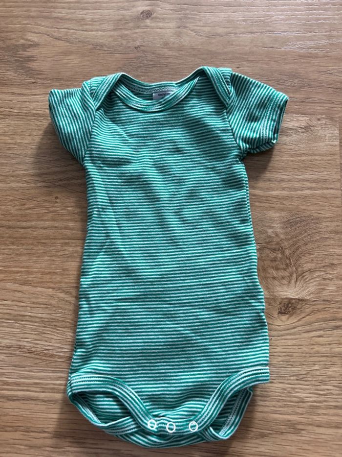 Lot de 4 bodys petit bateau taille 67 cm - photo numéro 5