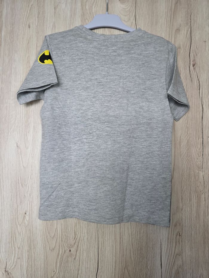 TEE-SHIRT GARÇON 👦 BATMAM TAILLE 6ANS - photo numéro 2