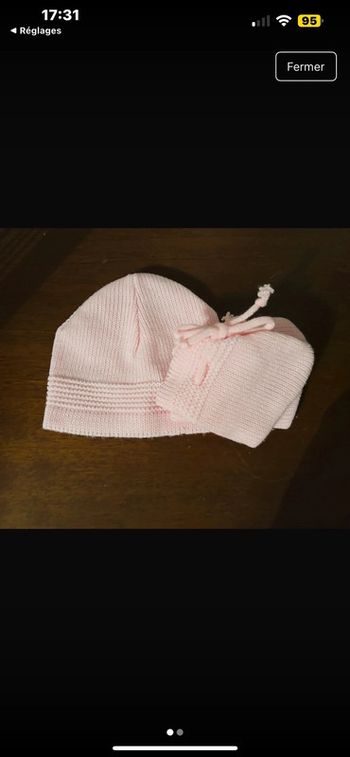 Bonnet et chaussettes