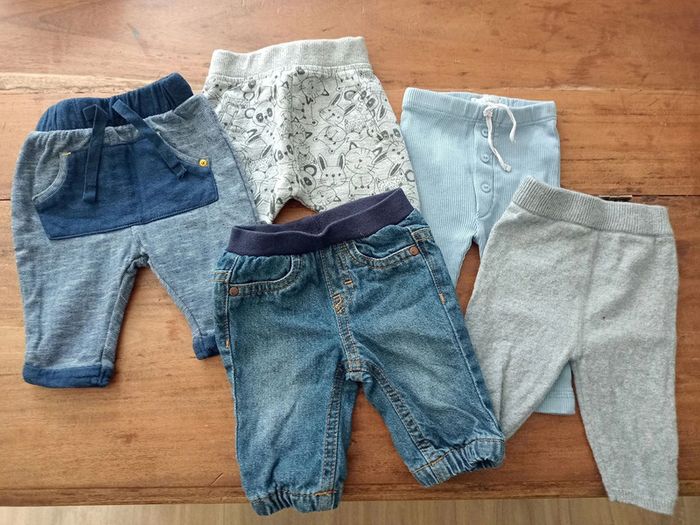 Lot pantalons 1 mois