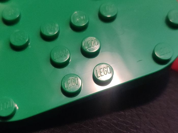 5 plaques 8x8 arrondies vertes Lego - jamais utilisées parfait état - vrai Lego - photo numéro 2