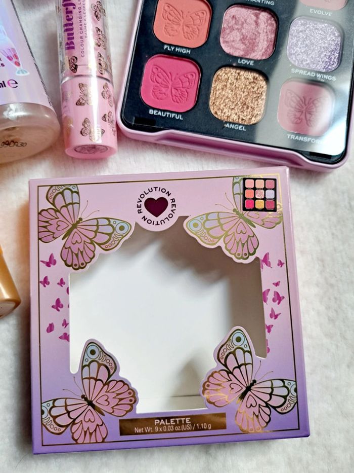 box maquillage et soins neufs. lot de produits dans un coffret 🎁 - photo numéro 4